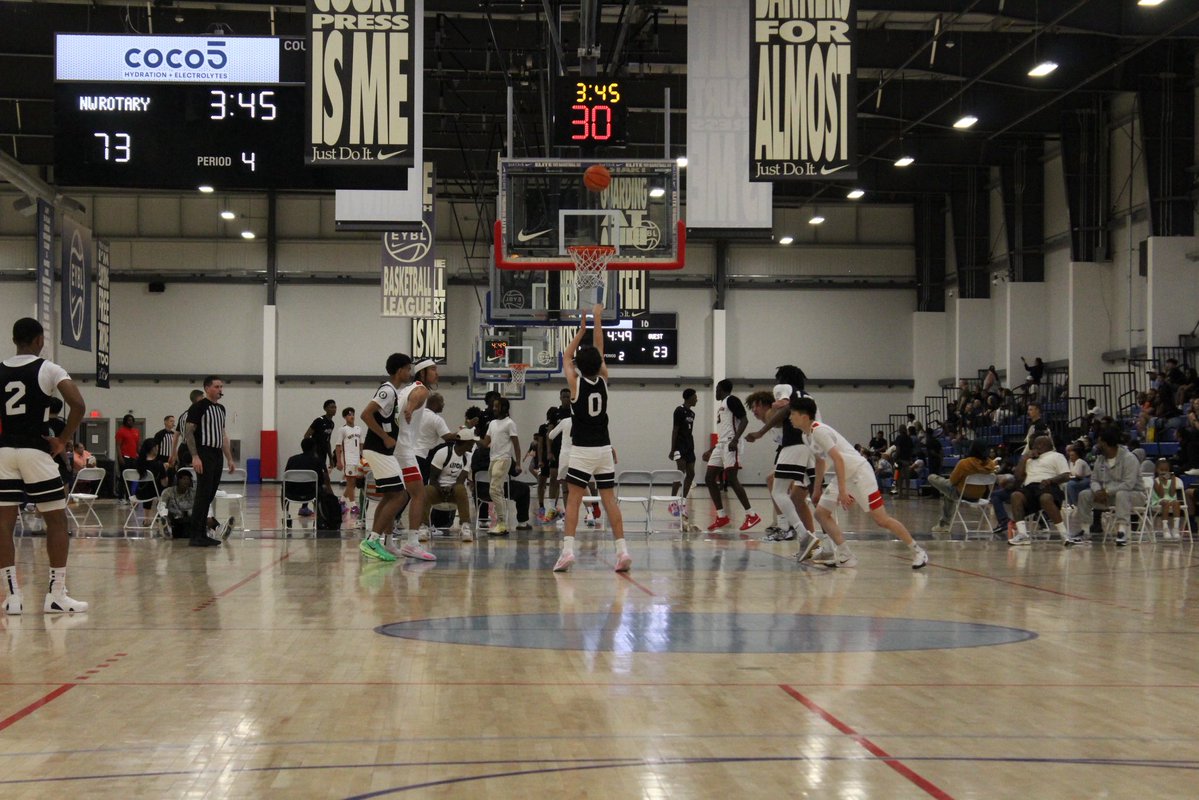 PiercePaul0's tweet image. Nike EYBL E15 Session 1 in Phoenix, AZ ☑️ @NikeEYB @Nike
#nike #eybl #phoenix #basketball #ballislife