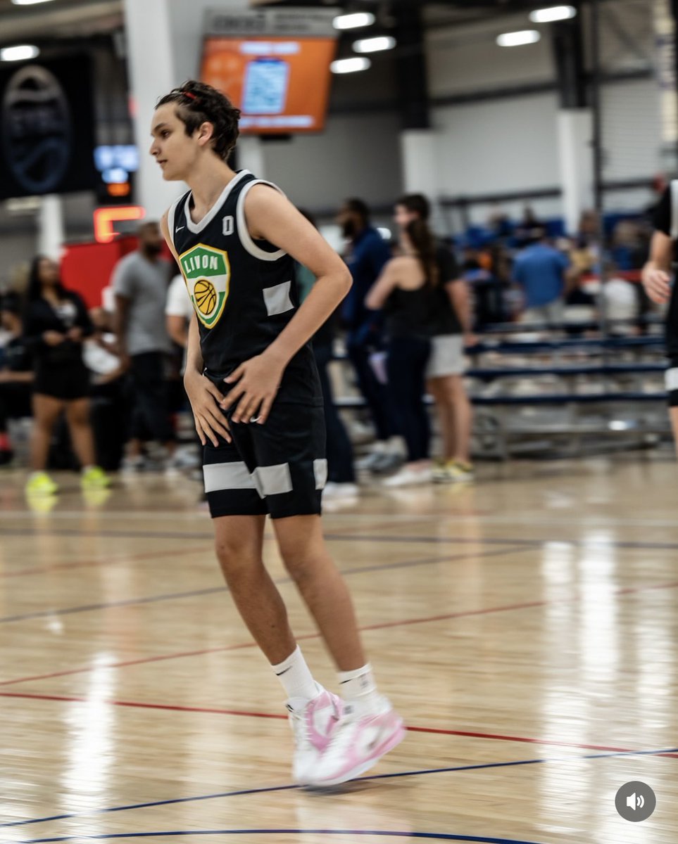 PiercePaul0's tweet image. Nike EYBL E15 Session 1 in Phoenix, AZ ☑️ @NikeEYB @Nike
#nike #eybl #phoenix #basketball #ballislife