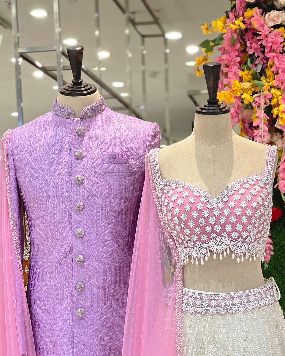NeerusPriv34992's tweet photo. Pastel Play ✨️

From soft ombres that melt from blush to ivory, to lilac tones with a hint of shimmer, this look brings ease, style, and a gentle glow to the festive season ✨️

Let the pastel mood define your festive flair 💫

#Neerus #NeerusFashion #NeerusPrivé https://t.co/kITMZYCK9y