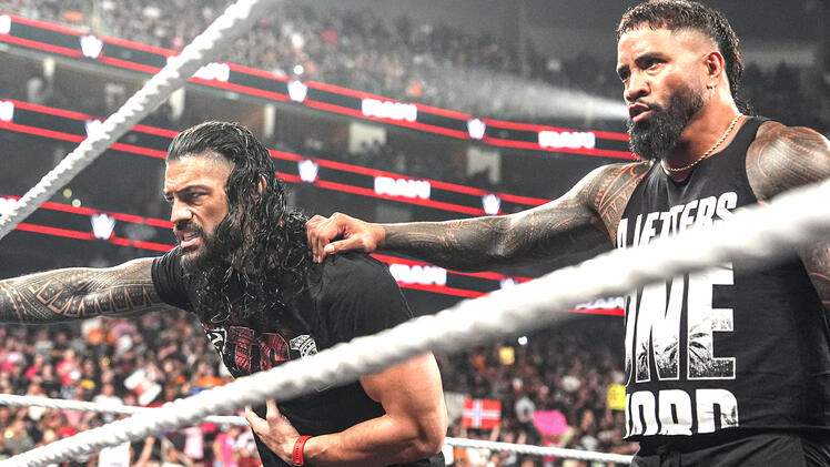 original_tribal's tweet image. #WWERaw July 21, 2025
Roman Reigns addresses Paul Heyman
After a fiery confrontation between Roman Reigns and Paul Heyman, Bron Breakker and Bronson Reed tried to defeat the Original Tribal Chief until Jey Uso saved him. 🙌🏼☝🏼