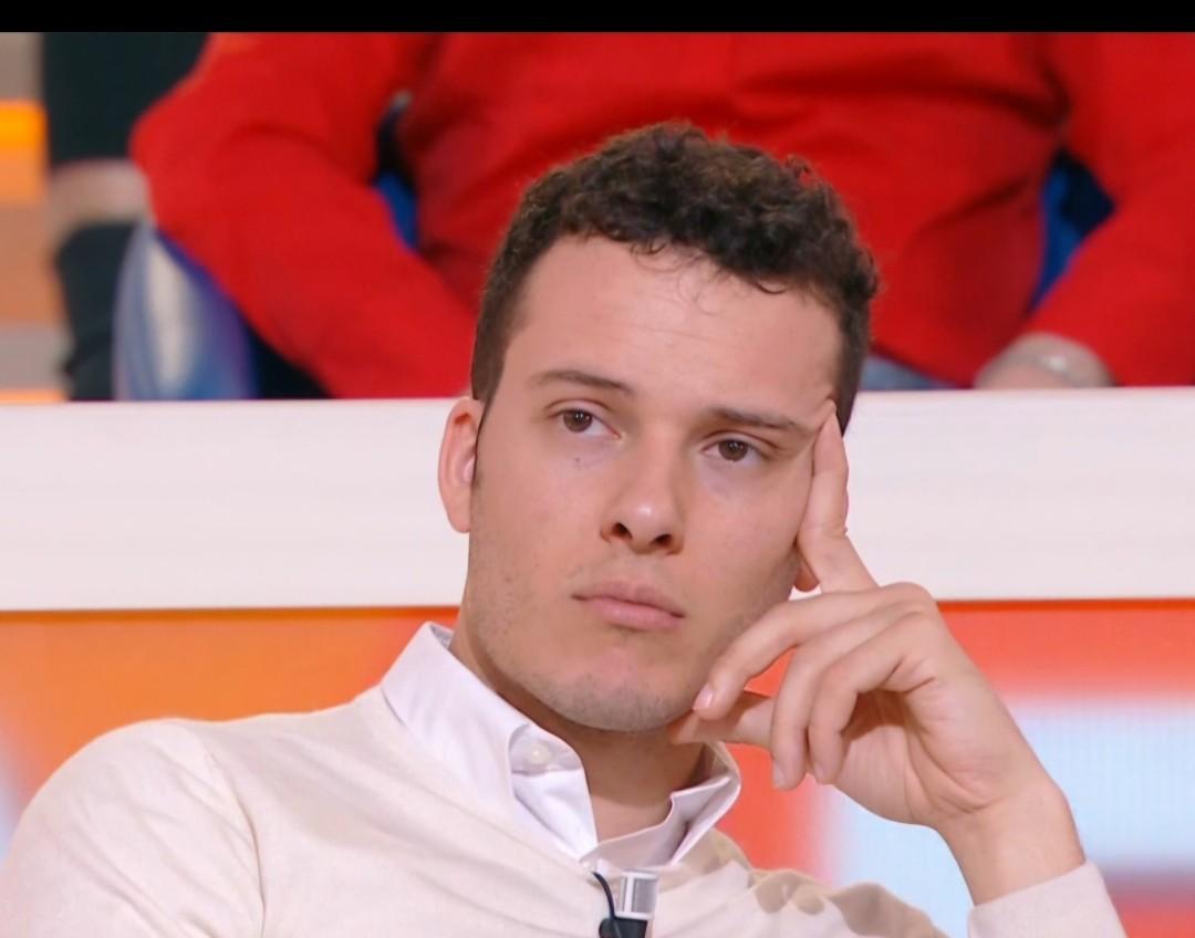 Federic39594322's tweet image. Buongiorno...Mood di oggi 🥱😴#drojette