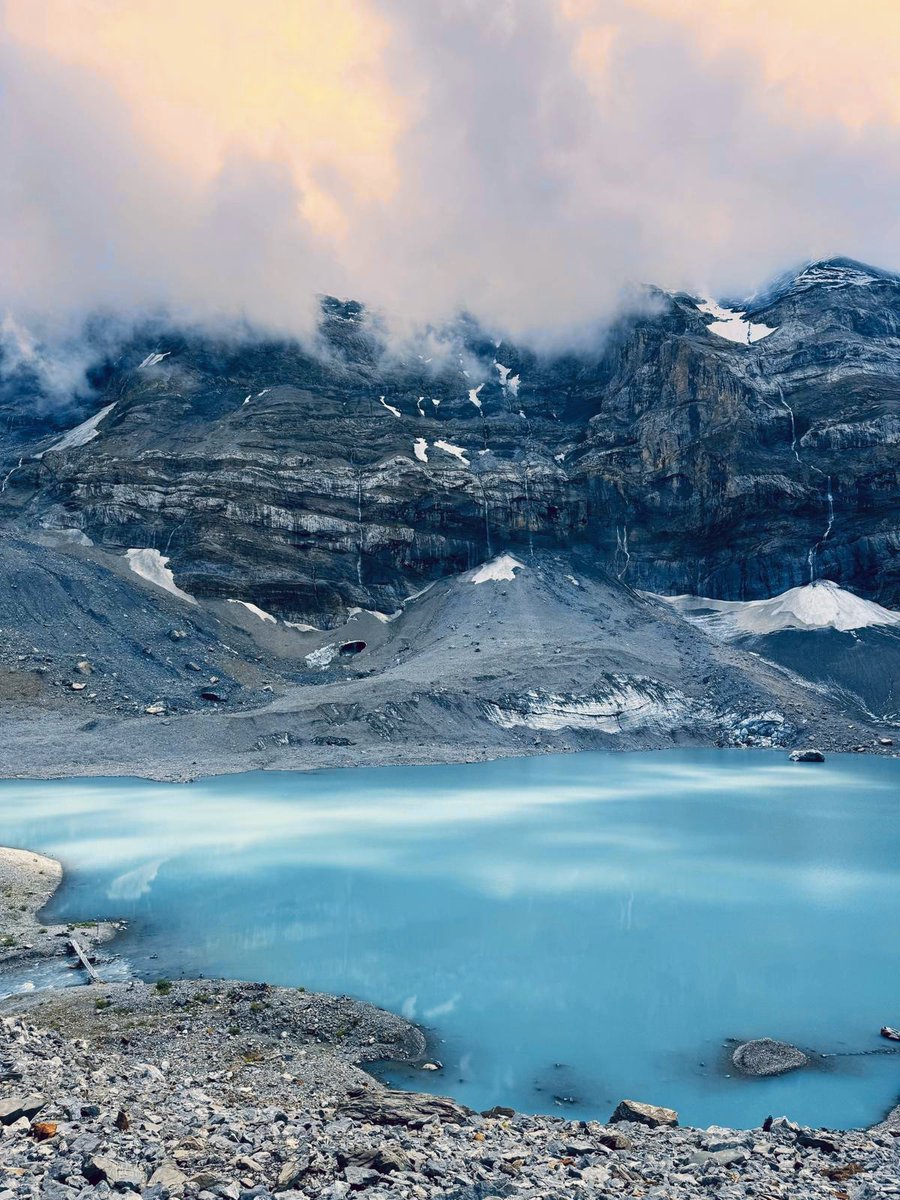HikingSchweiz's tweet image. A walk to a glacial lake at 2,098m above the Klausenpass in Canton Uri, Switzerland 🇨🇭