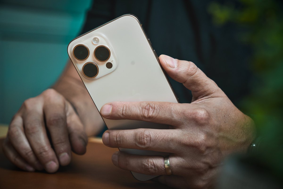 💥 #iPhone💥

Il va y avoir du changement pour l'iPhone.

2025 :
iPhone 17, iPhone 17 Air, iPhone 17 Pro et iPhone 17 Pro Max... avec plus de finesse, un nouveau design, une nouvelle puce et un module photo réactualisé.

2026 :
iPhone 18 Air, iPhone 18 Pro, iPhone 18 Pro Max et