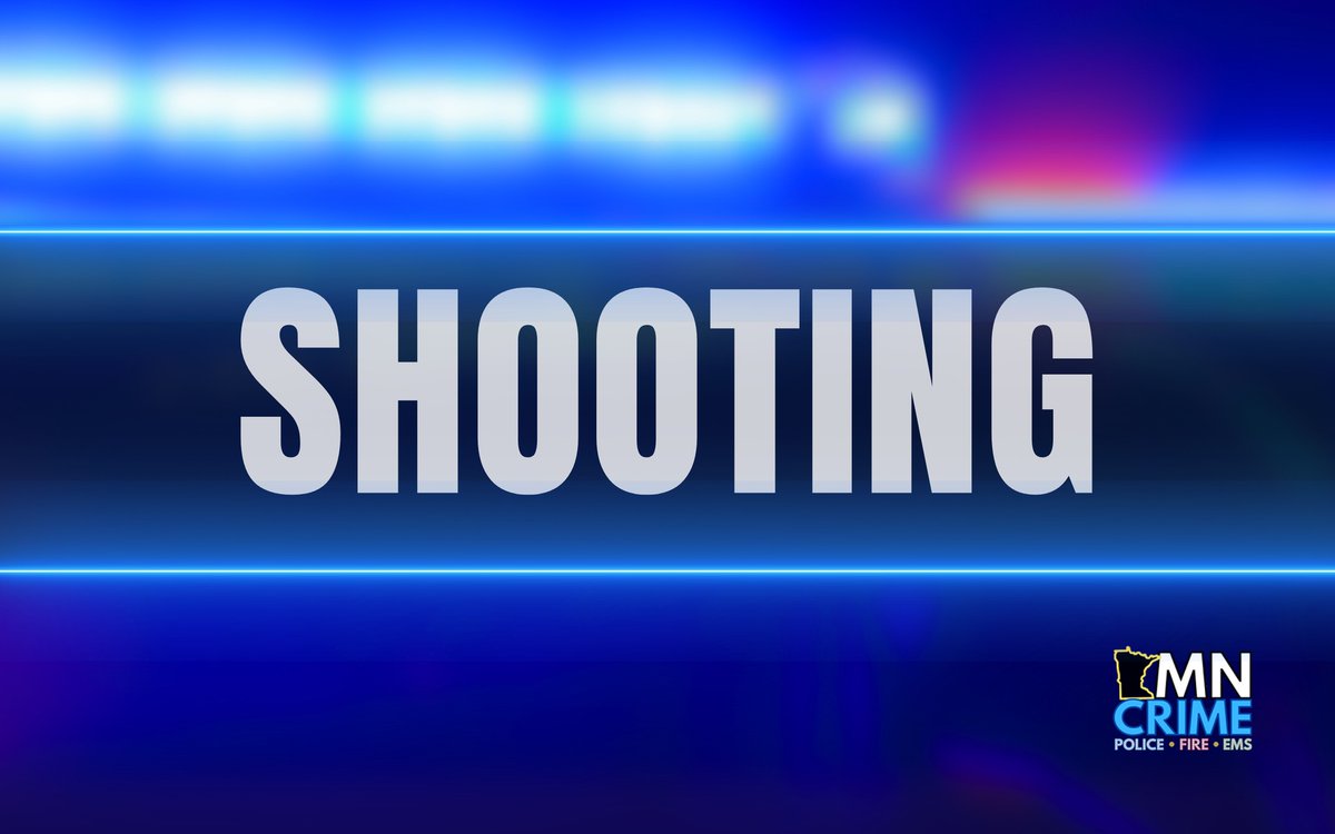 MN_CRIME's tweet image. SAINT PAUL: Officers have responded to an apartment complex near Westminster Street and Hoyt Avenue East after a 911 caller says a stray bullet came through the apartment window and struck their brother in the face. Police now on scene say the male victim has an apparent graze…