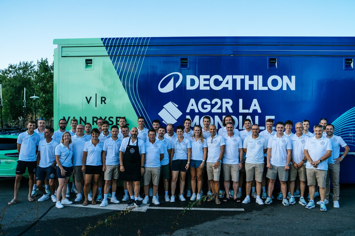 decathlonAG2RLM's tweet image. 🇫🇷 @LeTour
👀 Prêts pour la 3ème semaine
👀 Ready for the 3rd week
#DECATHLONAG2RLAMONDIALETEAM