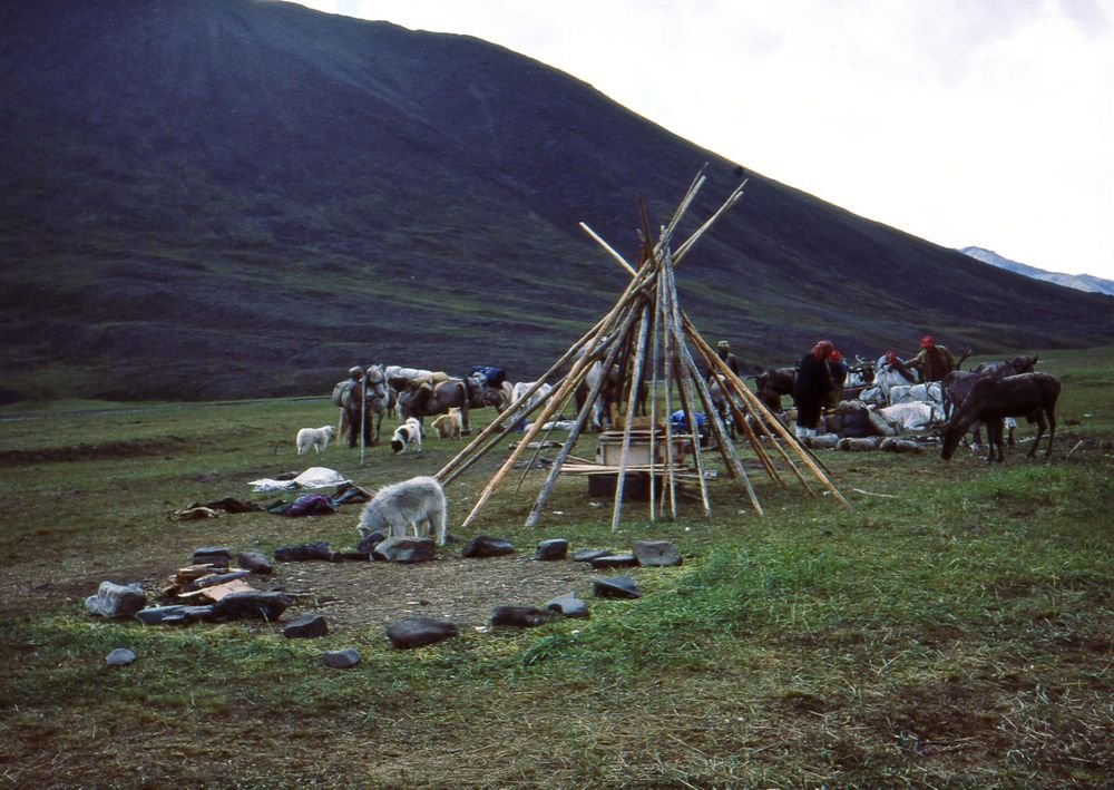 Photos from Japanese anthropological fieldwork conducted in the Verkhoyansky region of Yakutia, 1994–1996.
