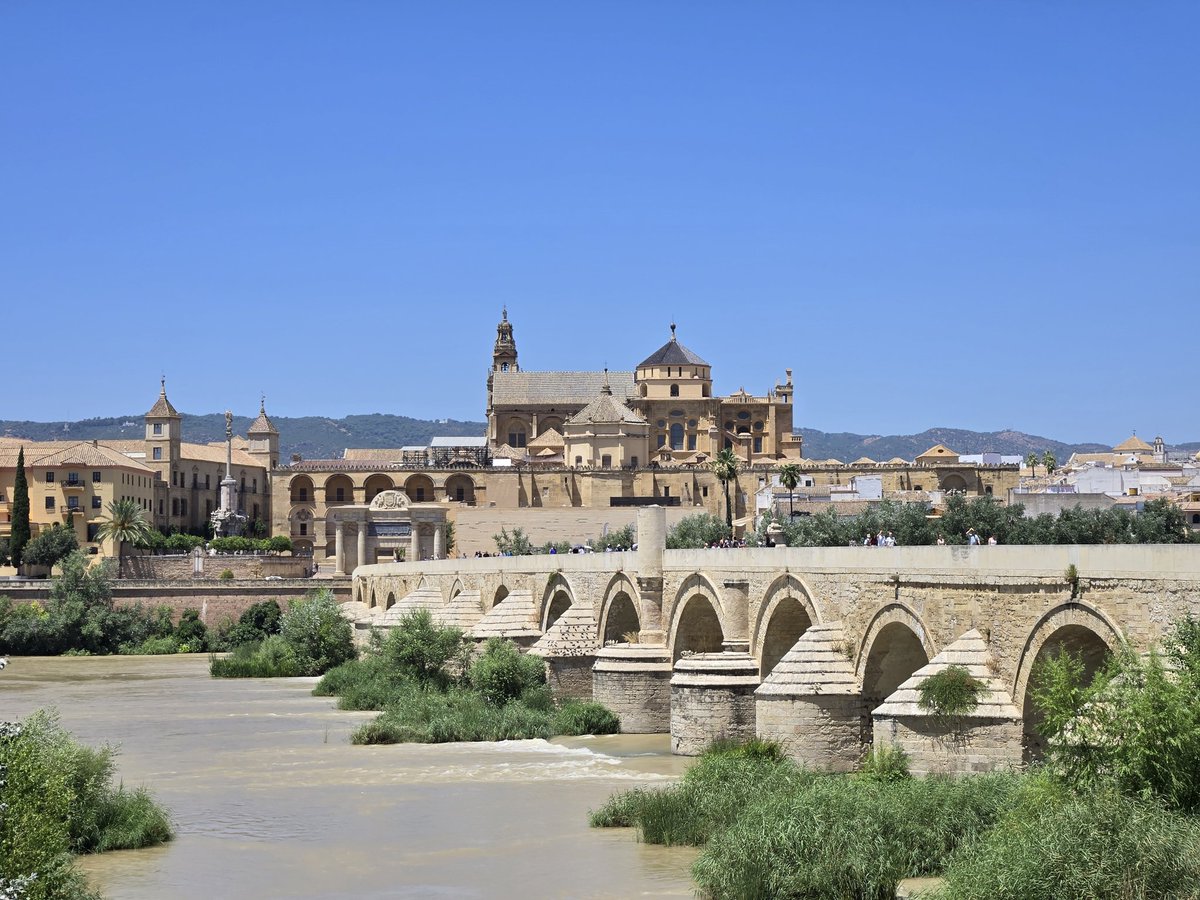 MrMom76's tweet image. Córdoba, Spain. Talk about stepping back in time. An absolute must-see city. The Mosque-Cathedral of Córdoba is massive and beautiful.