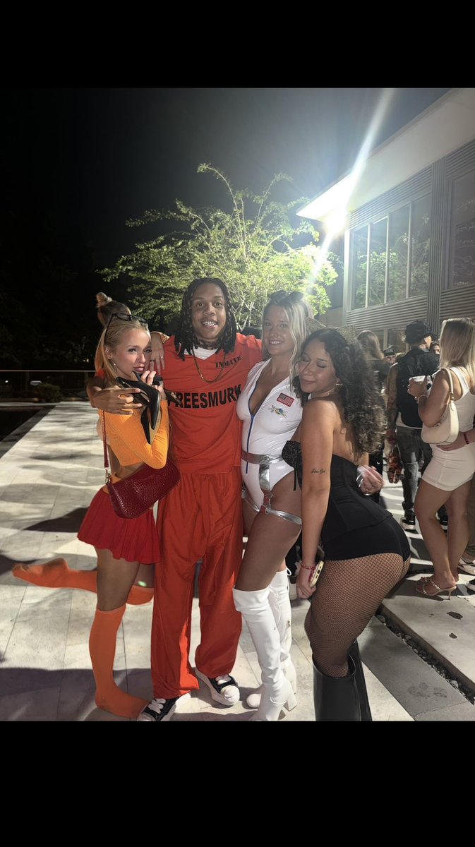 DarealPerkio's tweet photo. #freesmurk https://t.co/LJNmpkiNc1
