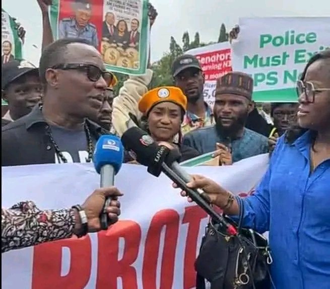 Great_Bobb's tweet image. Thanks to my Leader @YeleSowore, @DejiAdeyanju1 @BelloGaladanchi, and other comrades for standing with retired and serving @PoliceNG officers yesterday. Nigeria Police Force must stop turning our officers to slaves. Pay their Salaries & Pensions reasonably.....!
Enough!