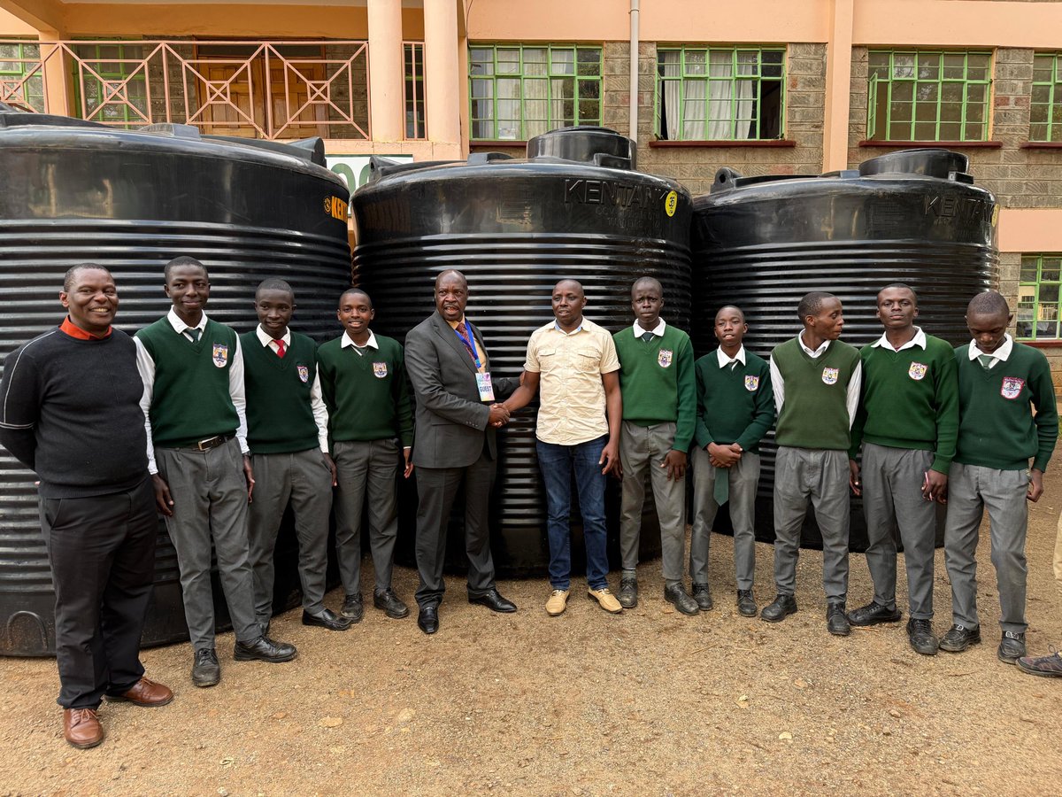 HonOscarSudi's tweet image. I delivered on my promise to Wareng High School, providing three 10,000-liter water tanks that will enable the school to harness rainwater and alleviate water challenges.
This will support the school's efforts to provide quality education, freeing students to focus on their…