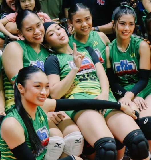 hindi naman siguro masama kung hihilingin kong buo parin itong "domino squad" nato this next season ng ASG. 🥺