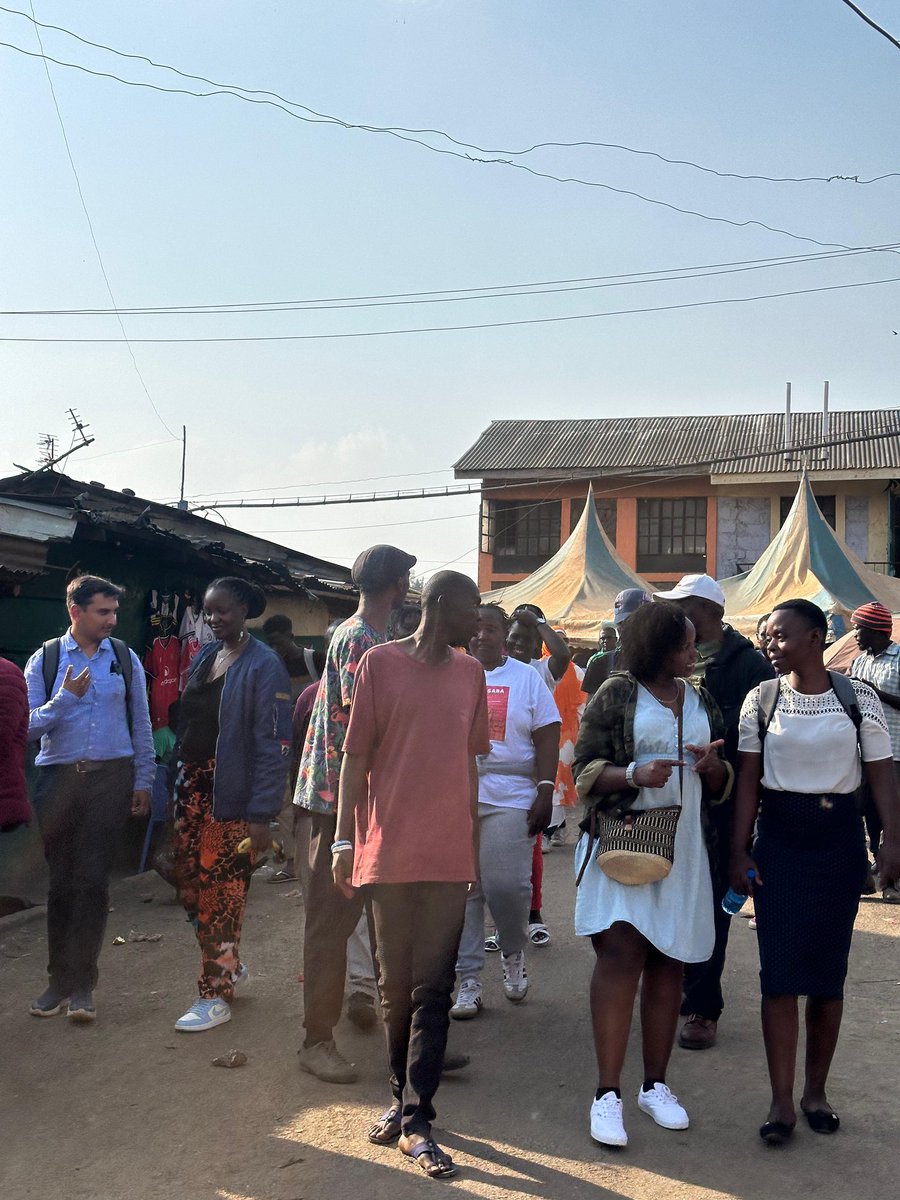 Wanavijiji_sdi's tweet image. Muungano wa Wanavijiji and SDI Kenya were privileged to host a team of early-career professionals from the University of London and across Africa, creating a platform for the Mathare community to share progress on adaptation planning. The session highlighted governance and…