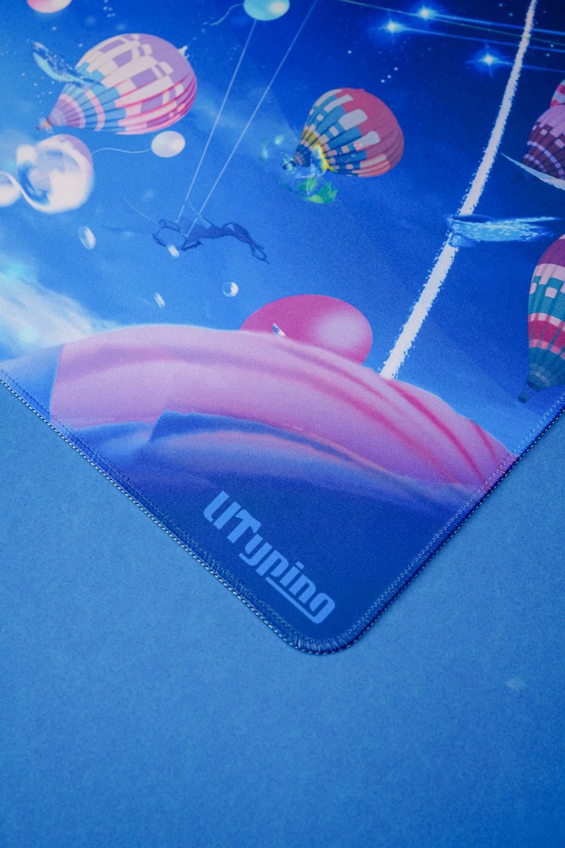 UtypingJP's tweet image. 🎈空に浮かぶ、次なるゲームの旅路
新作ゲーミングマウスパッド、まもなく登場!
青空に映えるカラフルな熱気球──
そのやわらかな世界観が、あなたのデスクに広がります。
ちょっと特別な、デスクに彩りを。
#utyping #ゲーミングマウスパッド #ゲーミングデバイス #デスク周り