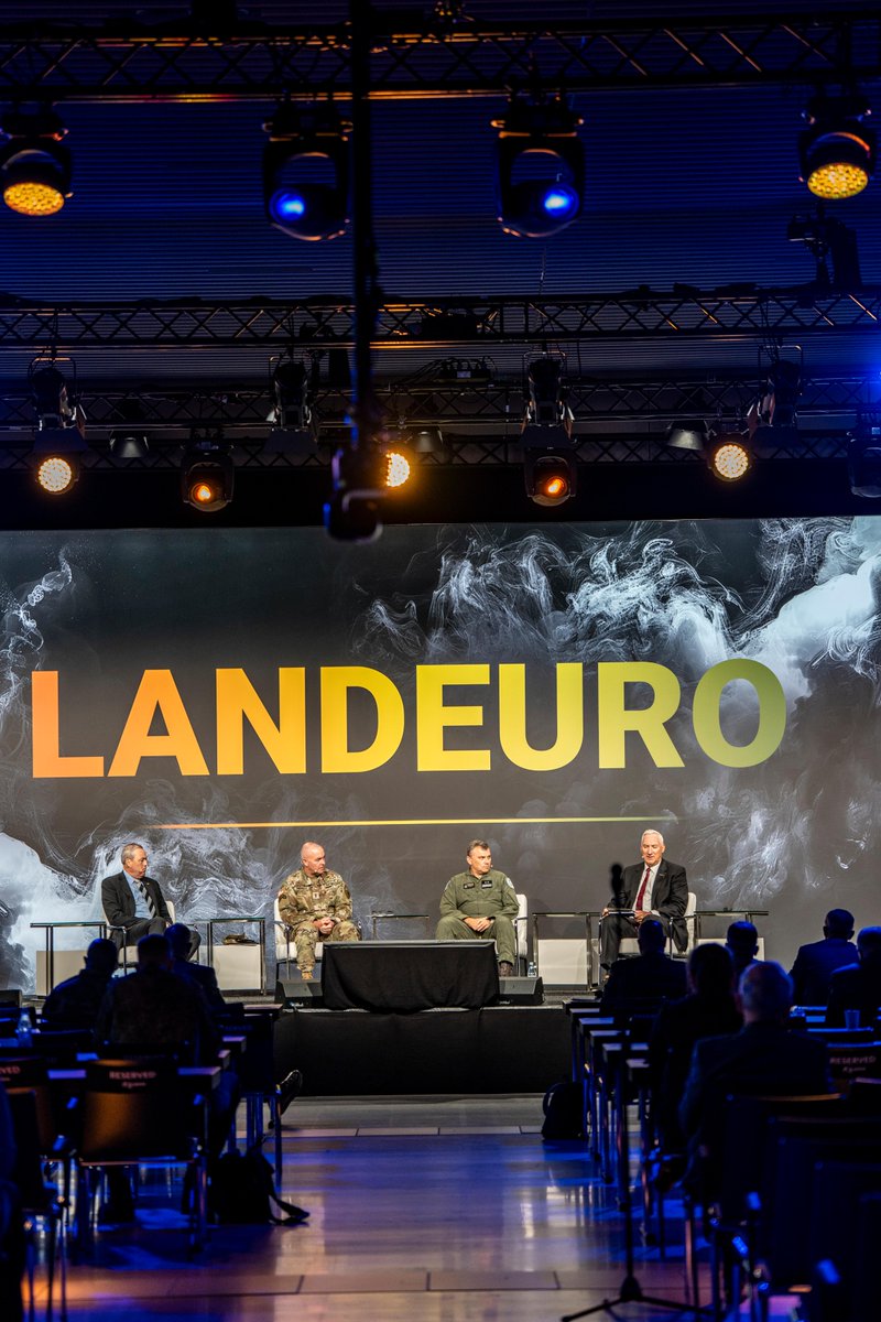 USArmyEURAF's tweet image. 🚨Time for a FMS overhaul! 🚨#LANDEURO experts say reforms are crucial to get vital aid to NATO Allies before crises hit. Faster delivery, better interoperability are key. Leaders from USEUCOM & Polish Armed Forces weighed in! 👇 dvidshub.net/video/970529 & army.mil/article/287175