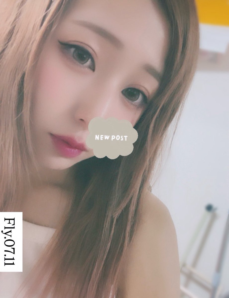 GamerJoshiHub's tweet photo. 魅力的な #ゲーマー女子 を紹介するメディア  
【Gamer 女子 Hub】です✨  

このポストを見た人は  
RT & ♡ で応援よろしくお願いします🥺  

🎮–––––––––––––––––🎮  

今回紹介する女子ゲーマーさんは  

Richa / まるこ さん  
▶︎▶︎▶︎ @_richax  

🩵Play games🩵  
APEX、マイクラ  

🩵SNS🩵  
◼︎ Twitch ▶ https://t.co/Zvk4C4lZnn  

🩵Likes🩵  
お酒・寝る・競技シーン観戦  

🎮–––––––––––––––––🎮  

「全力で楽しければOK！」がモットーで、深夜帯にゆる〜く雑談しながら配信中！  
女の子のお友達募集中で、推しチームはFNATIC✨  
同じファンの方とも仲良くなりたいそうです🫶  

気になる人は今すぐチェック👀
▶︎ @_richax  

🎮–––––––––––––––––🎮  

RT & ♡ で応援よろしくお願いします❣️  

#ゲーム好きと繋がりたい #GamerJoshiHub  
#APEX #マイクラ #Twitch配信