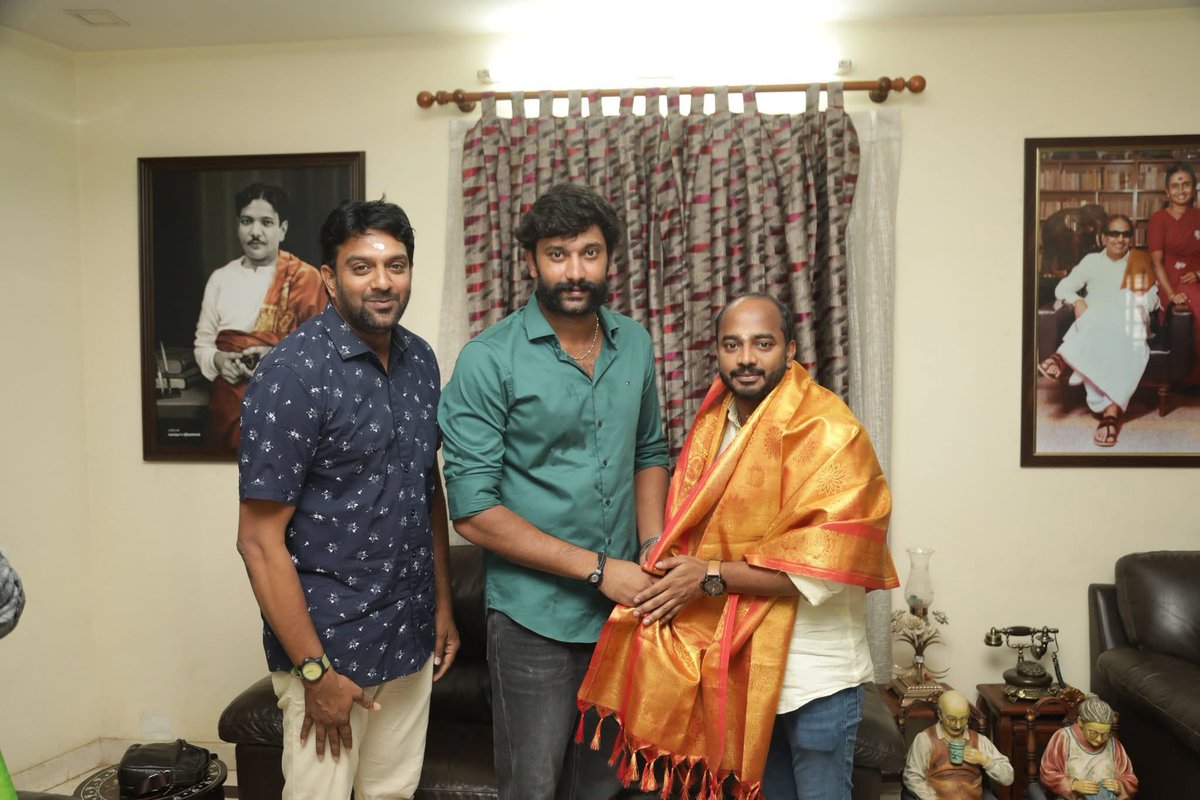 Happy Birthday to our #Dejavu producer <a href="/vijaywcf/">Vijay Pandi</a> bro 🎉🎂🥳

<a href="/WCF2021/">White Carpet Films</a>