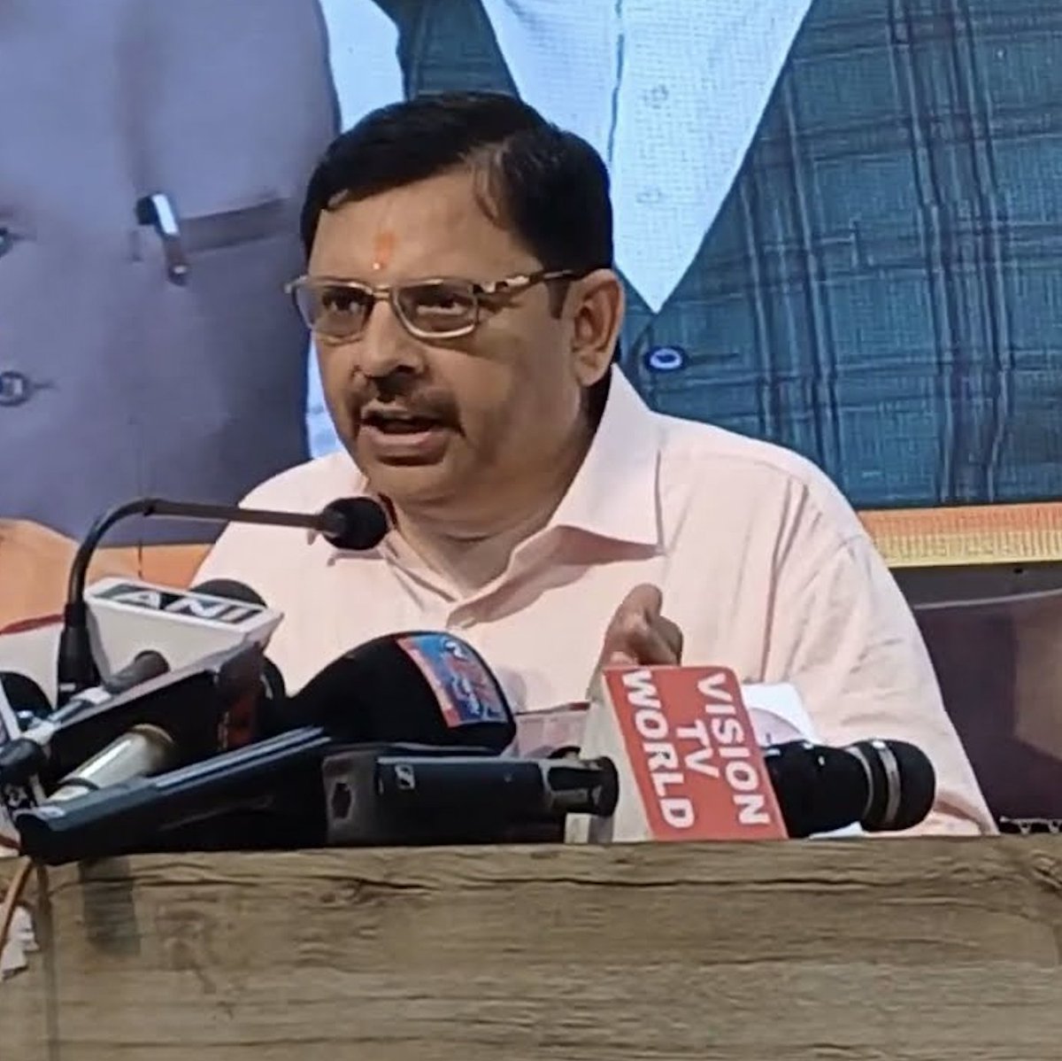 NeomaGupta1's tweet image. A very happy birthday to @BJP4Delhi media head, Shri @praveenskapoor ji. I wish you good health, happiness, and success in all that you do!

@BJP4India @Virend_Sachdeva #BJPDelhi