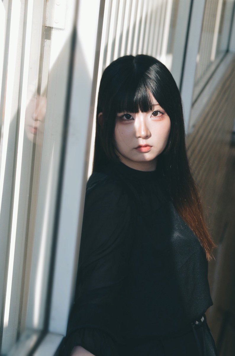 【portrait】

📸：<a href="/ithu_0min/">慈-ithu-</a> 

 #ポートレート #portrait