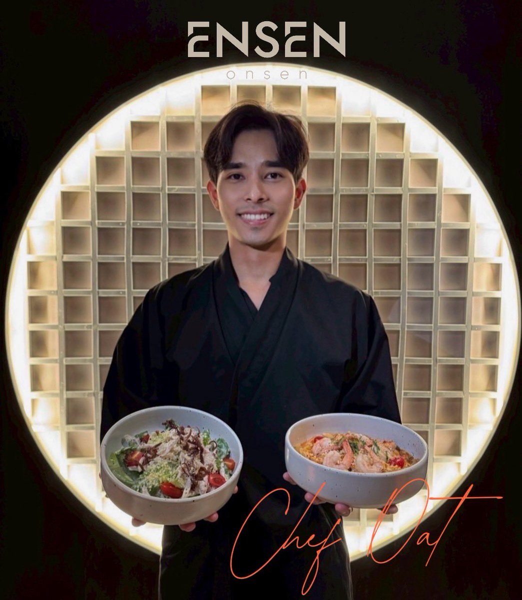 Ensen Café ขอแนะนำ Chef Oat
เชฟระดับ Fine Dining ผู้มากฝีมือ

พร้อมเปิดตัว 2 เมนู Fusion สุดสร้างสรรค์
🍝 Pasta ซอสต้มยำมันกุ้ง
🥗 ต้มข่าสลัดไก่

ผสานรสชาติไทยกับเทคนิค cooking สไตล์ยุโรป ที่คุณไม่ควรพลาด!
มาลิ้มลองความอร่อย ได้แล้ววันนี้ที่ Ensen Café

#Ensencafe #Onsen #spa