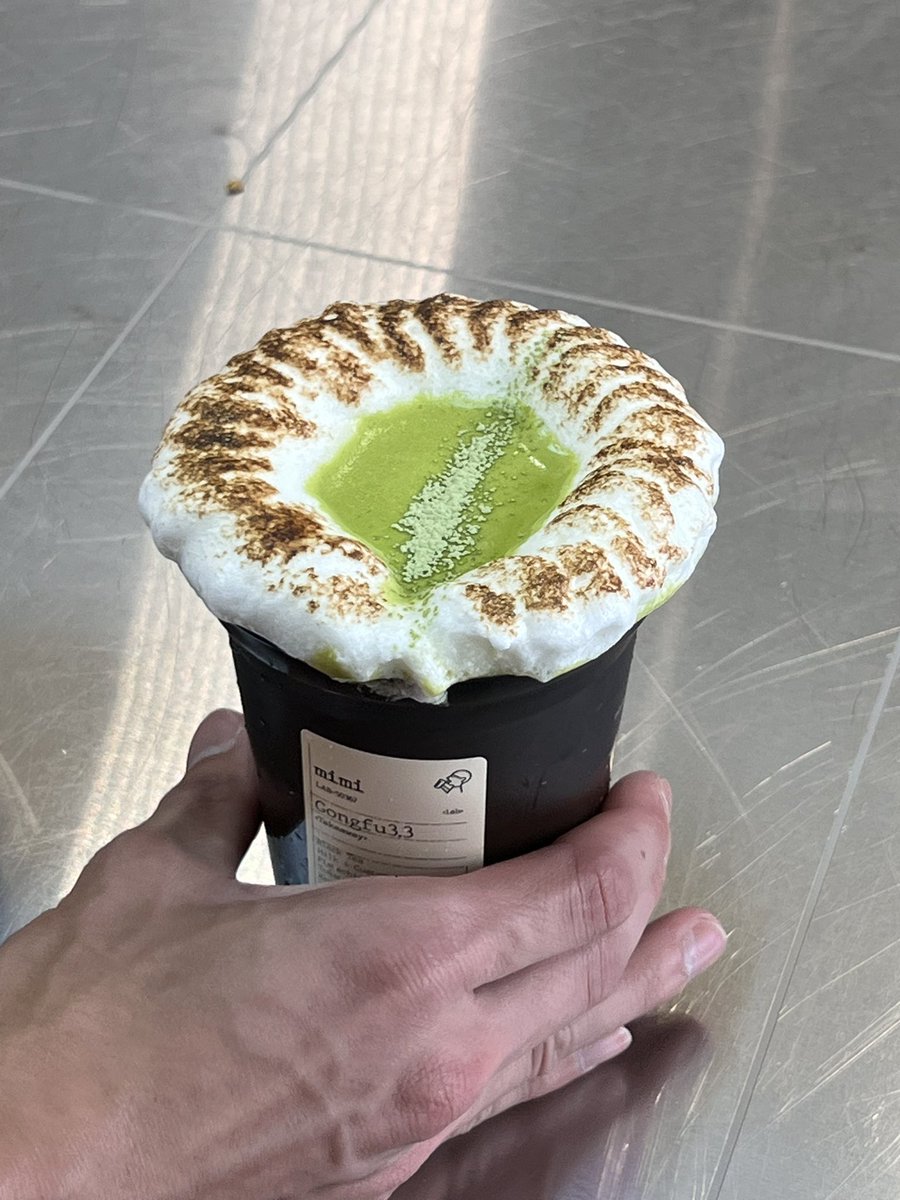 fell___omen's tweet image. Had the most delicious drink at hey tea lab and it makes me sick to my stomach knowing I have to go times square to have it