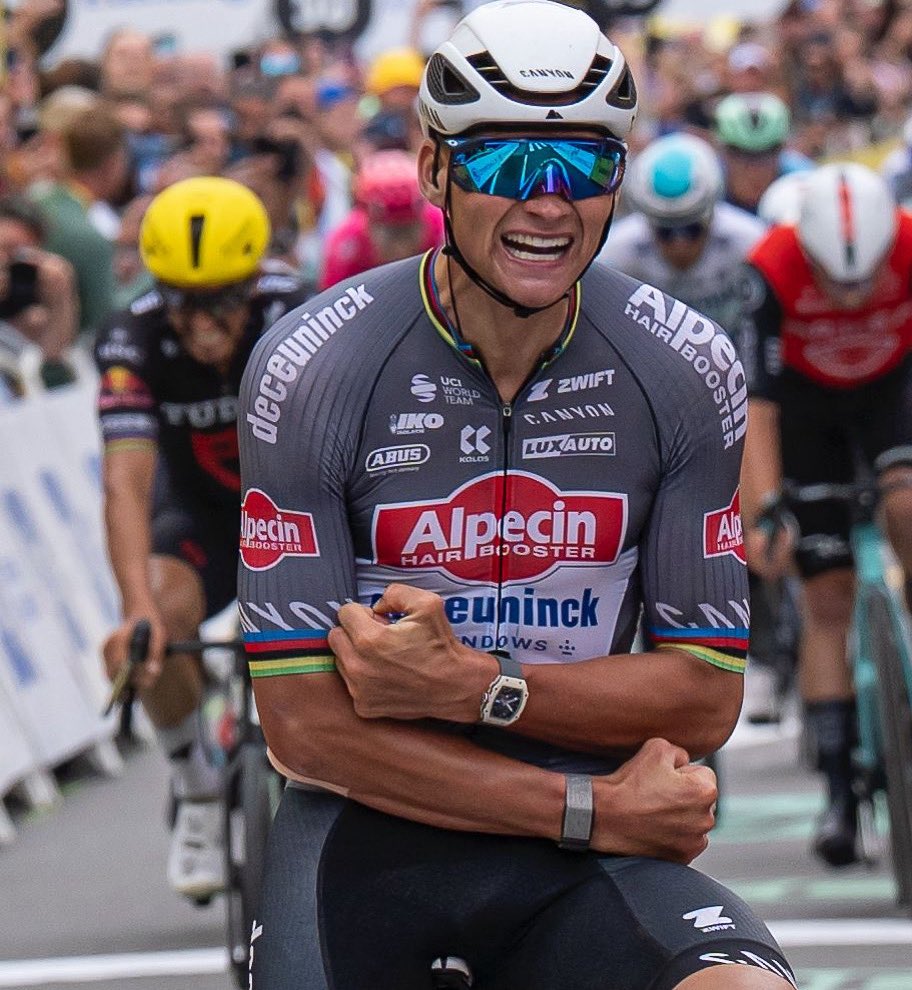 AlpecinDCK's tweet image. We regret to announce that @mathieuvdpoel is forced to abandon the @LeTour prematurely.
Mathieu had been experiencing symptoms of a common cold over the past few days. Yesterday afternoon, his condition began to worsen significantly. The team doctor monitored him closely…
