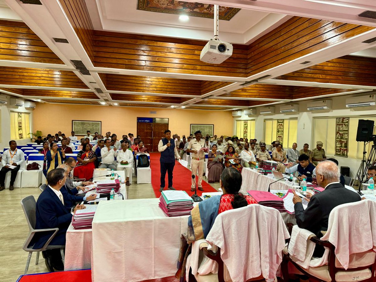 On the 2nd day of the Odisha Open Hearing &amp; Camp Sitting, NHRC, India Chairperson, Justice V. Ramasubramanian &amp; Members, Justice (Dr) B.R. Sarangi and Smt Vijaya Bharathi Sayani continue to hear cases of human rights violations in the presence of officers and complaints.
