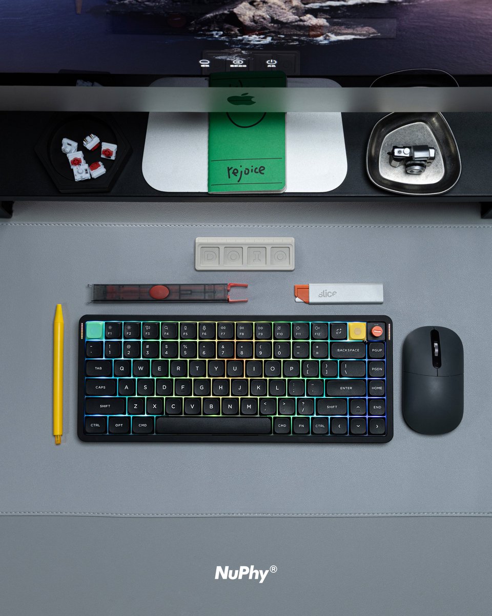 nuphystudio's tweet image. Air75 V3 | Sleek in black, smooth in use.
No gimmicks, no glare — just performance that keeps up. ⚫
#nuphy #nuphyair75v3 #Keyboard #MechanicalKeyboard #CustomKeyboard #maccompatible #applesetup #tech