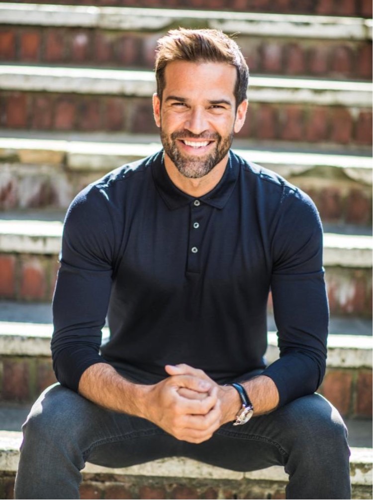 HEYBizAwards's tweet image. 🎉 We’ve got news! To mark 25 years of the #HEYBizAwards, we’re bringing in someone extra special… ✨

We’re thrilled to announce that This Morning Live&apos;s Gethin Jones will be hosting this year’s awards on 20 Nov at the DoubleTree Hull!

Save the date 👉 heybusinessawards.co.uk