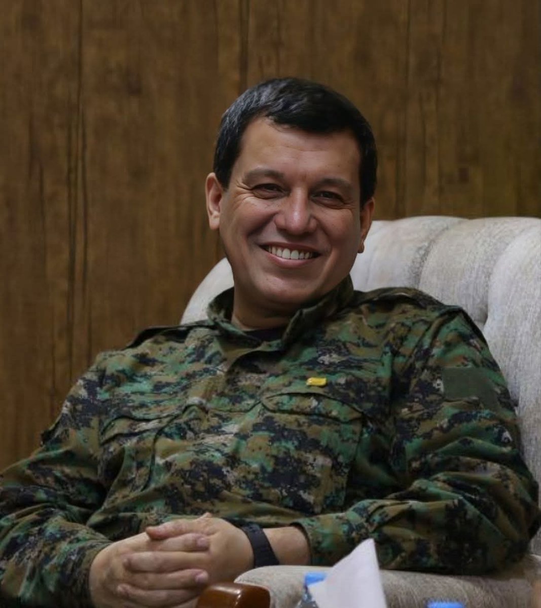 KurdIsrail's tweet image. 🟡Syria needs a president and leader like General Mazloum Abdi who sows a smile and hope in the hearts of Syrians.💛✌