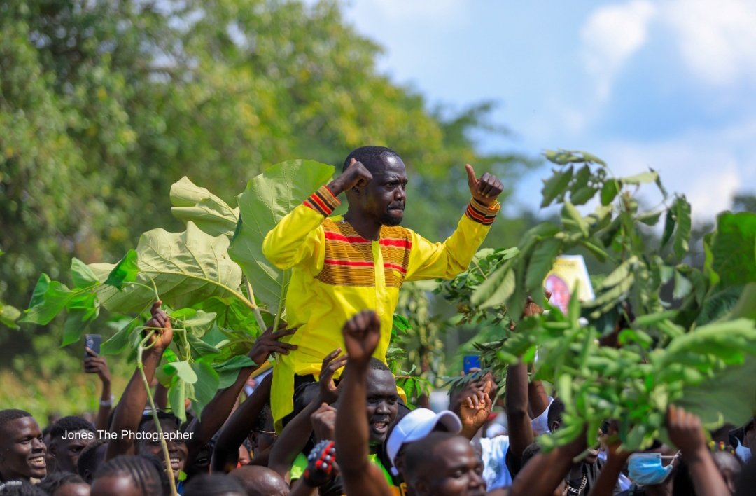 AcayeOpiyo's tweet image. "Thank you the people of Bardege-Layibi for the support, What has happened has happened. Whether wrong or Not, I will not Go Independent or against the Party rules" Hon: @OtimBosmic via his Youtube Channel