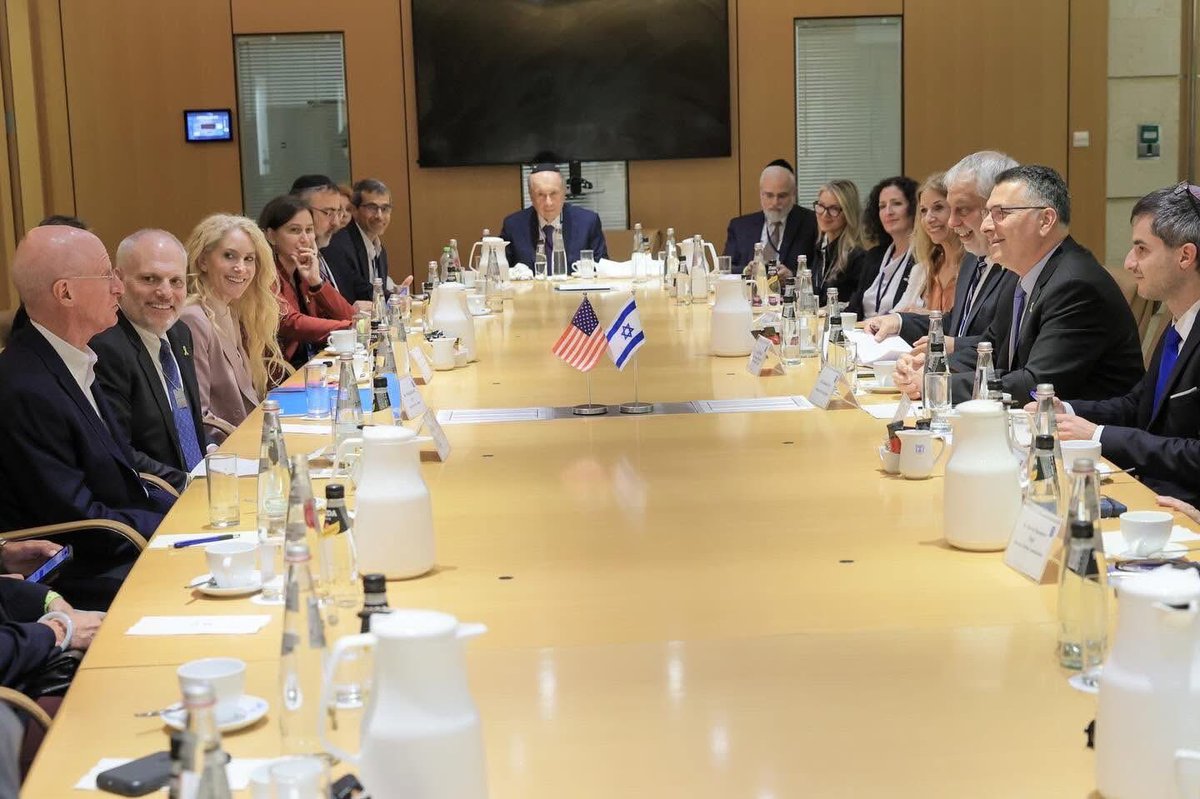 Conf_of_Pres's tweet image. Last night, our Israel Solidarity Mission met with Foreign Minister @gidonsaar at @IsraelMFA. He described how recent Israeli operations in Iran, Lebanon, Syria, and Gaza dealt major blows to those seeking Israel’s destruction, restoring deterrence and saving lives.