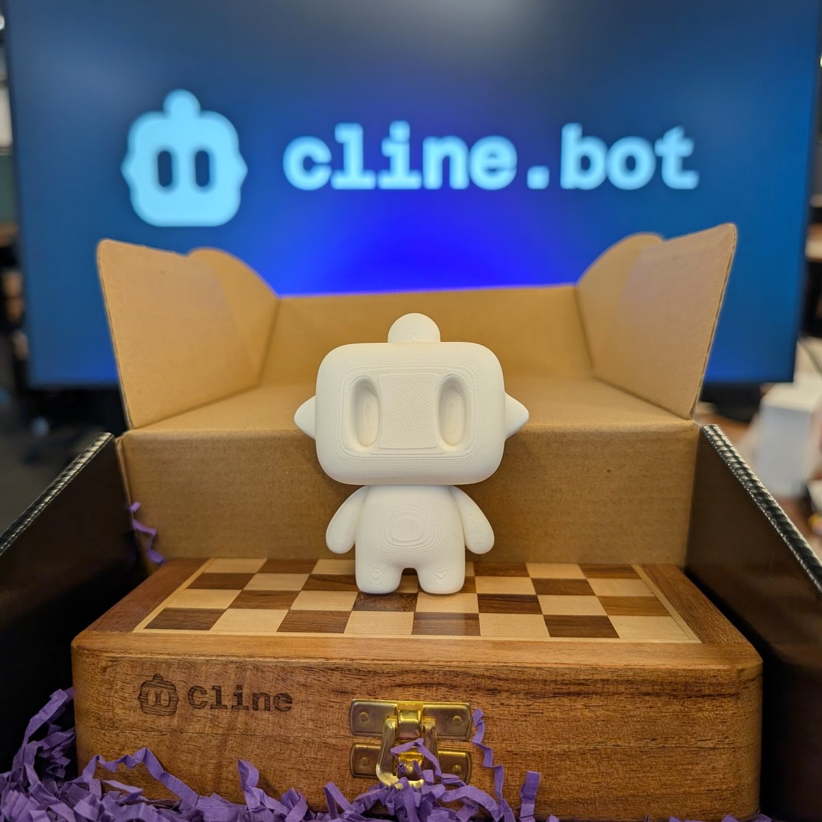 addyosmani's tweet image. Tip: @cline is a free, best-in-class AI coding assistant for @code! It's designed for engineers who value unrestricted access to frontier AI models and comprehensive codebase understanding.
On its one year anniversary, it's still my AI-coding tool of choice, with many fans at…