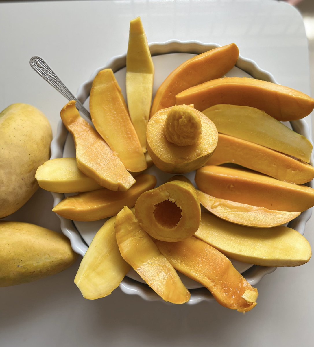 It’s Mango Day 🥭! 
 
Sweden = 🍓 and Pakistan = 🥭 

I tried my first Sindhri... and WOW 🤤 😍. The aroma, the sweetness, the juiciness !💛

Next up: Chaunsa or Anwar Ratol or some other? Which one’s your fav👇🏼?
 
#PakistaniMangoes #MangoMoments