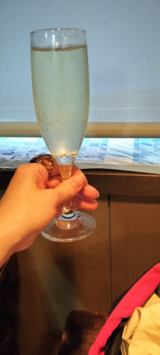 porcomago's tweet photo. カレー屋さん(行きつけ店)とイタリアン(元職場)。
美味しいよー。宣伝したいよー。
この後、ホテルにチェックインしてまた繰り出します。
#満店堂　
#liel https://t.co/UvVmY5M2qL