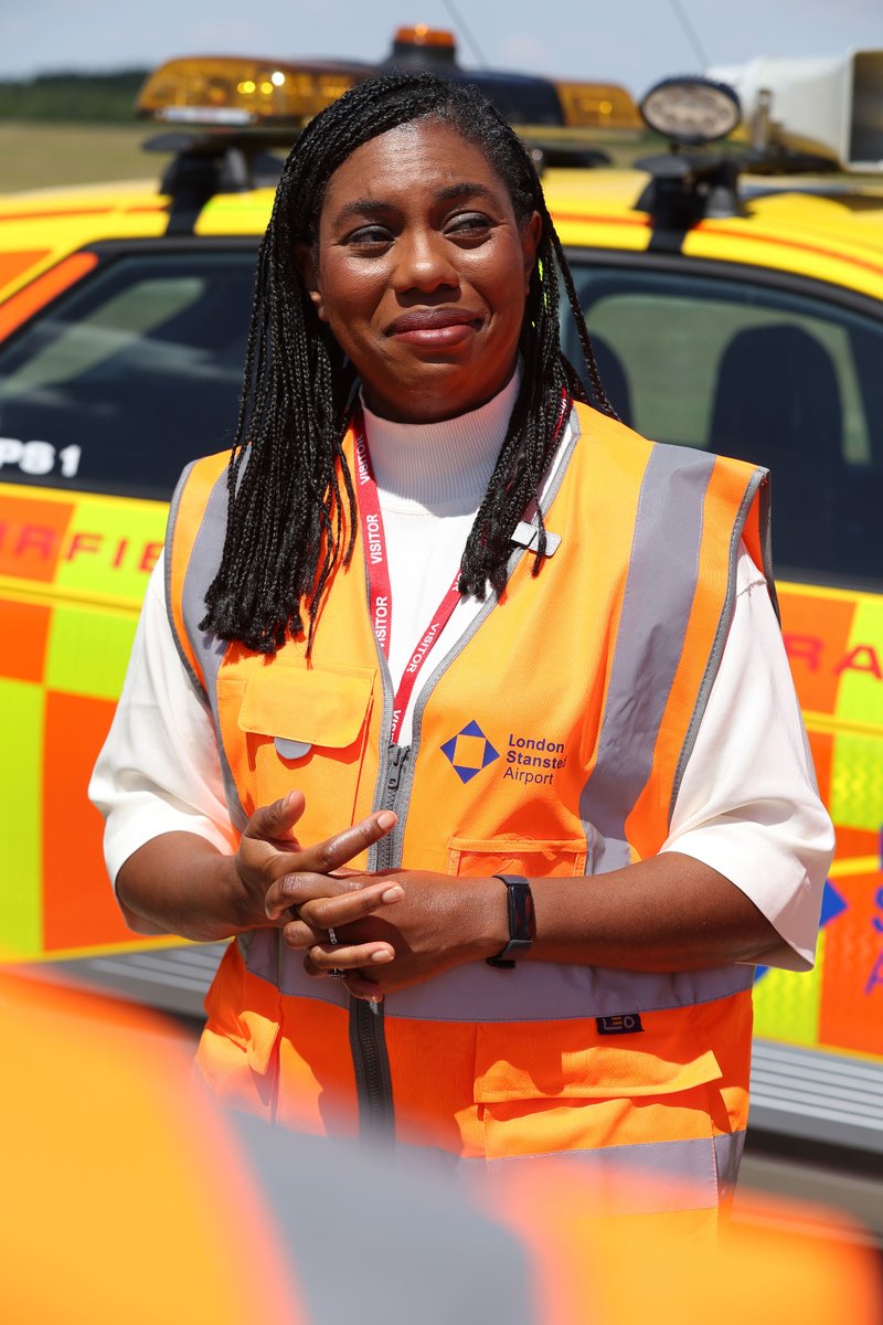 MirrorBreaking_'s tweet image. Kemi Badenoch to reshuffle top team today with James Cleverly return mirror.co.uk/news/politics/…