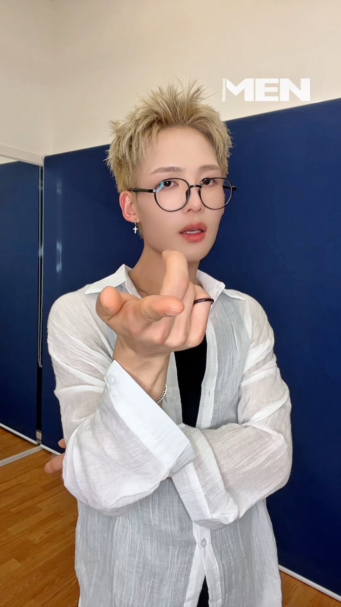MenNoblesse's tweet image. 다국적 보이 그룹 유니버스(1VERSE)
멤버들 중에서 당신의 원 픽은?✨
🔗lrl.kr/chV4E
@1VERSE_official #유니버스 #혁 #석 #케니 #아이토 #네이슨 #1VERSE #MENNOBLESSE