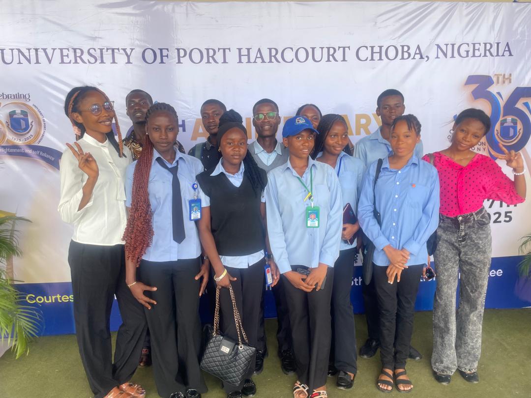 GodfreyGabriel_'s tweet image. Journalism Students always active
#Uniport
#Uniport50thanniversary
#Uniport35thconvocation