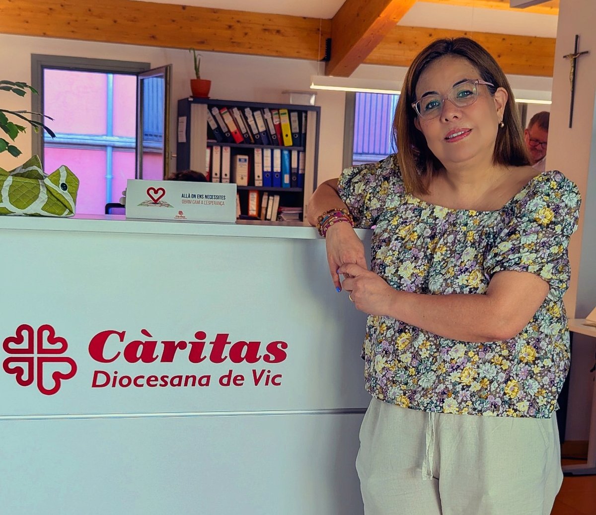 “Els discursos que estigmatitzen les persones migrades són profundament injustos i contraris al missatge de Crist”

Sílvia Sanabria Juárez és delegada de Càritas i Migracions del bisbat de Vic <a href="/caritasvic/">Càritas Diocesana de Vic</a> <a href="/CaritasCataluny/">Caritas Catalunya</a> <a href="/giecatalunya/">Giec Tarraconense</a> <a href="/montserratcreus/">Montserrat Creus</a> 

catalunyacristiana.cat/els-discursos-…
