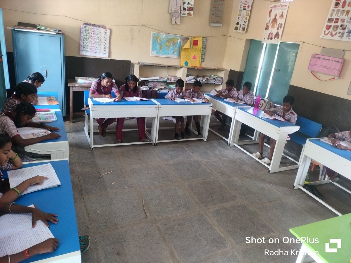 gemsofbabus_'s tweet image. 🚨 Telangana to adopt U-shaped classrooms in Govt schools. The seating arrangement is being adopted to eliminate the "Back Bencher" culture in schools.