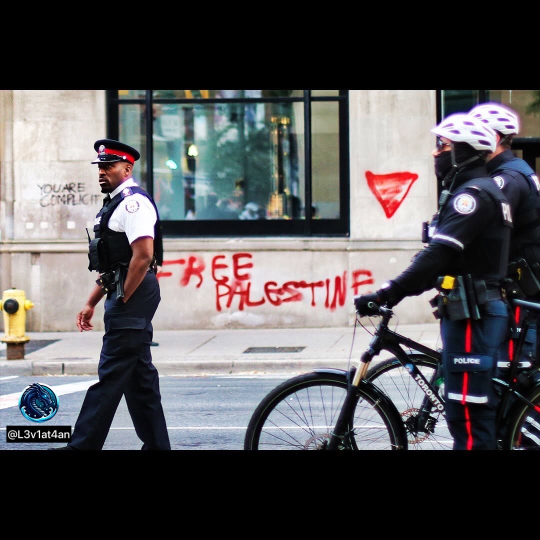l3v1at4an's tweet image. The @TorontoPolice gave Canadians a glimmer of hope in how they finally cracked down on Hamas loyalists for one weekend after nearly 2 years.
Do you think this will be a consistency of what is to come or just a 1 trick pony? 🧐