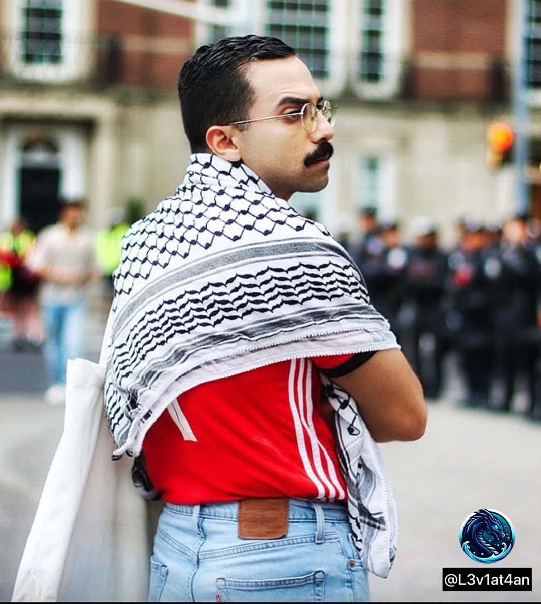 l3v1at4an's tweet image. Fun Fact: Freddie Mercury never died, he moved to Toronto, and was always Palestinian 🥴
