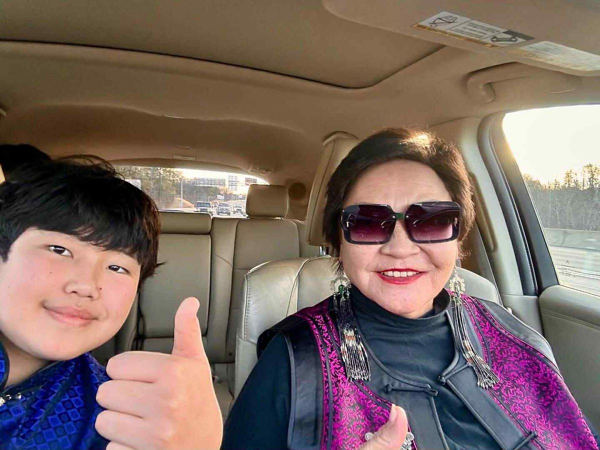 Чикаго-ийн Наадам үзээд буцав.