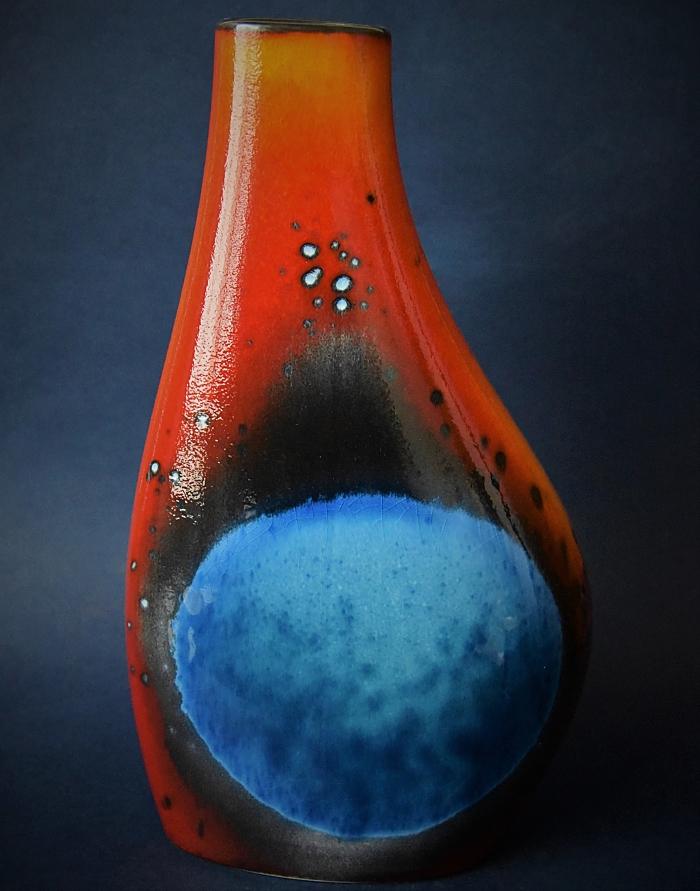 bwthornton's tweet image. Poole Pottery Flare Asymmetrical Flask Vase
#Poole #Pottery #Vase #Ceramics #StratforduponAvon
bwthornton.co.uk/poole-pottery.…