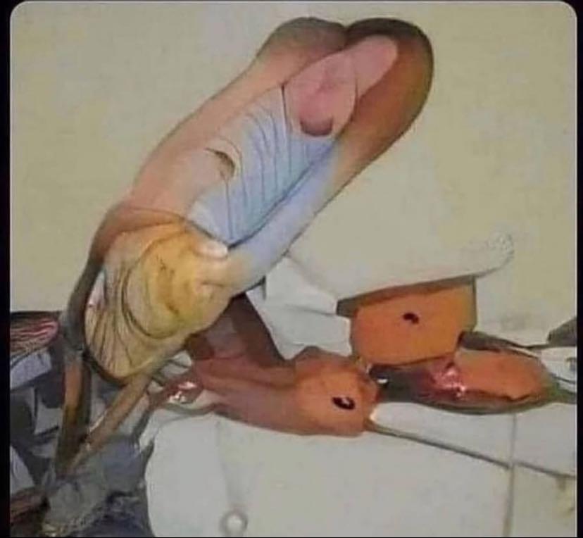 2mkhan67's tweet image. My man : What you want to eat 
My Brain :