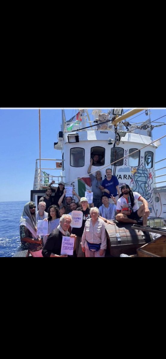 asmaa_gaza1's tweet image. Until this moment, we don’t know if we’ll stay alive.
Is this really a life? No dreams, no food, no home,no education‼️
We’ve lost everything.
Please, if you see this, have some humanity —
Donate even $20 or $50, or just share this message.🙏
#SaveLives
gofund.me/bfb08e45