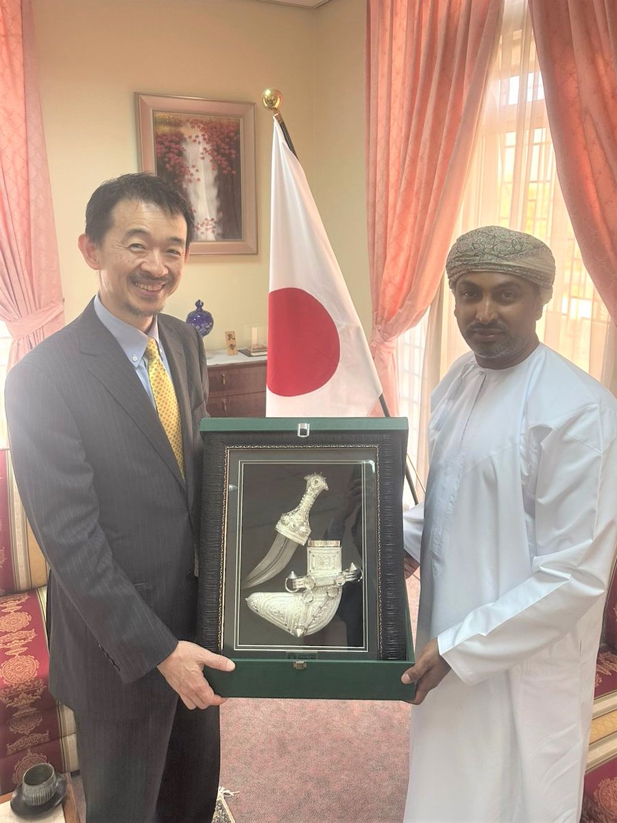 On July 14, Ambassador Kiyoshi Serizawa met with Mr. Hamed Al Naamany, CEO of Oman LNG.
They exchanged views on economic relations between Japan and Oman.

<a href="/OmanLNG/">Oman LNG</a> #energy #economiccooperation #Japan_Oman #السفير_الصافي
