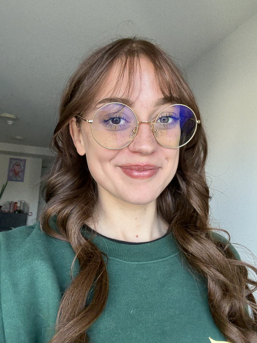 spideyava's tweet image. Wearing @spaceghost’s glasses because I miss her and don’t need to see if I’m not seeing her face