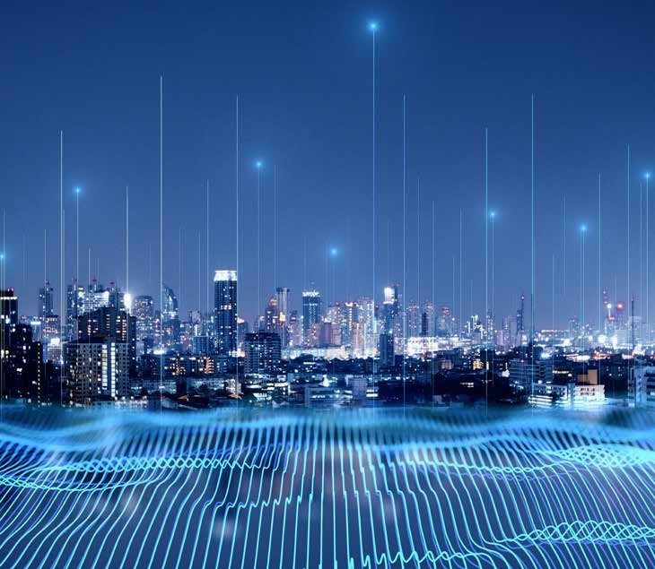 ConstruNewsX's tweet image. ⭕️ Hacia una resiliencia energética europea: evaluación crítica del sistema y propuestas técnicas desde la EFCA 🔗👉 construnews.com/sostenibilidad… Un sistema centralizado en un mundo descentralizado
🔹 El Dato: Un 40 % de la red de distribución eléctrica europea tiene más de 40 años.