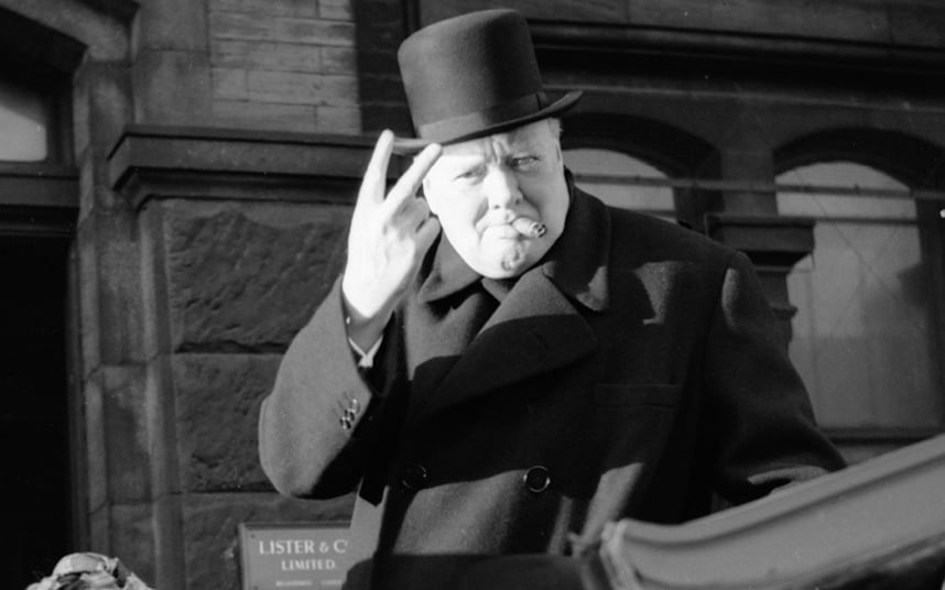 RealTimeWWII's tweet image. Brtish civil servants have told Churchill not to flash the V-sign with the palm inwards (as shown): it "represents a vulgar phrase to labouring classes."