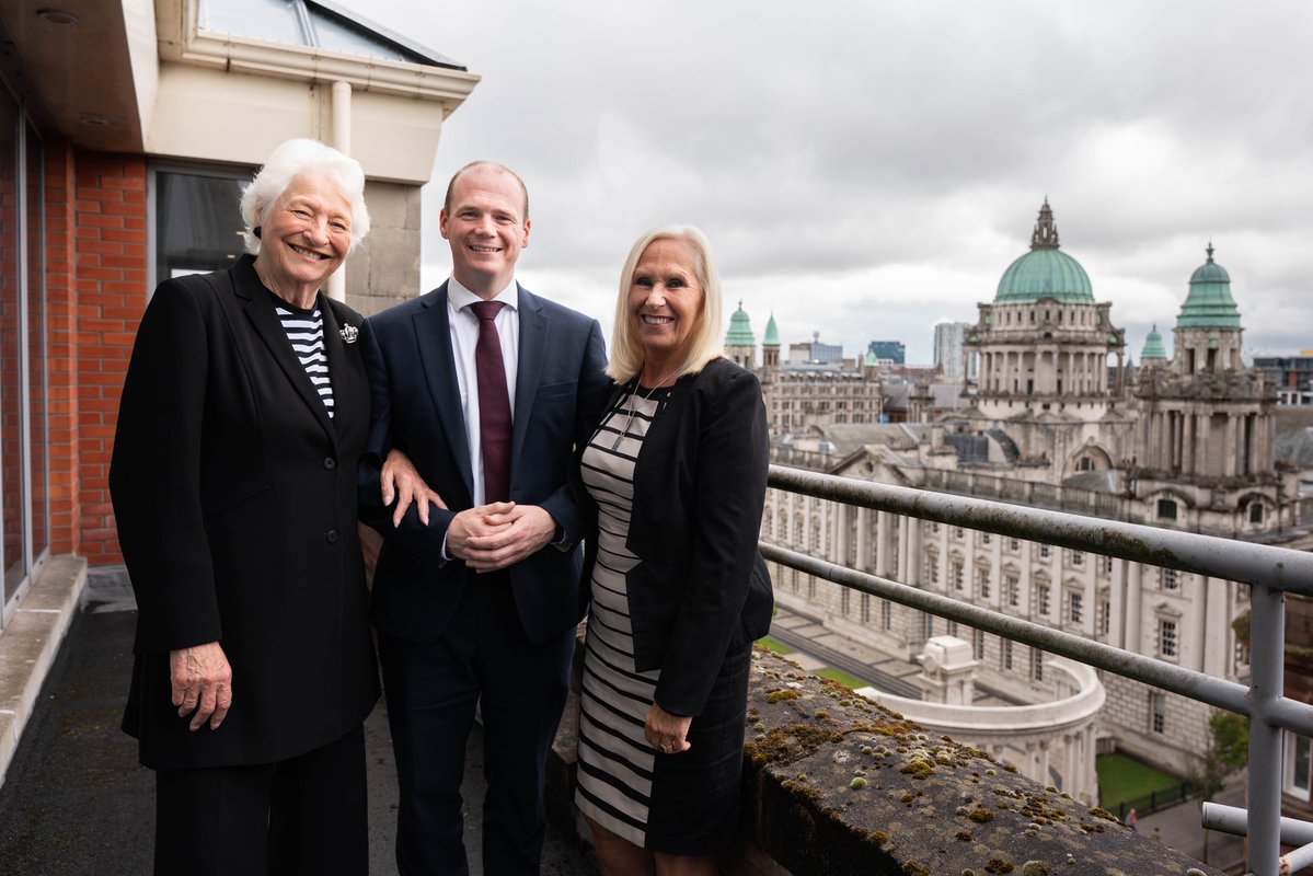 CommunitiesNI's tweet image. Communities Minister @GordonLyons1 has met Lady Mary Peters and Wendy Phillips, President of @AthleticsNI.

The Minister heard about the rising popularity of athletics in Northern Ireland, and the opportunities and challenges facing the sport in the time ahead.